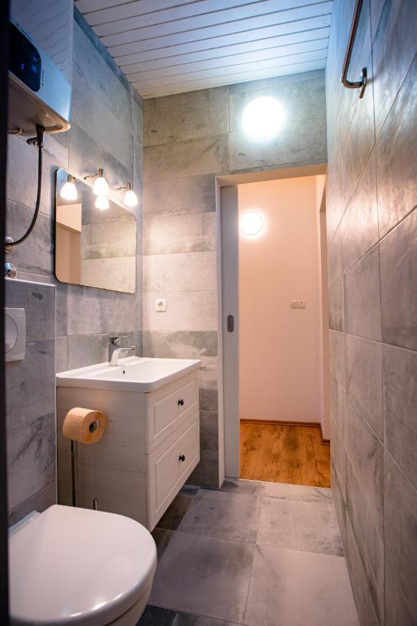 Apartments & Rooms Fam Ribaric Банёл Экстерьер фото